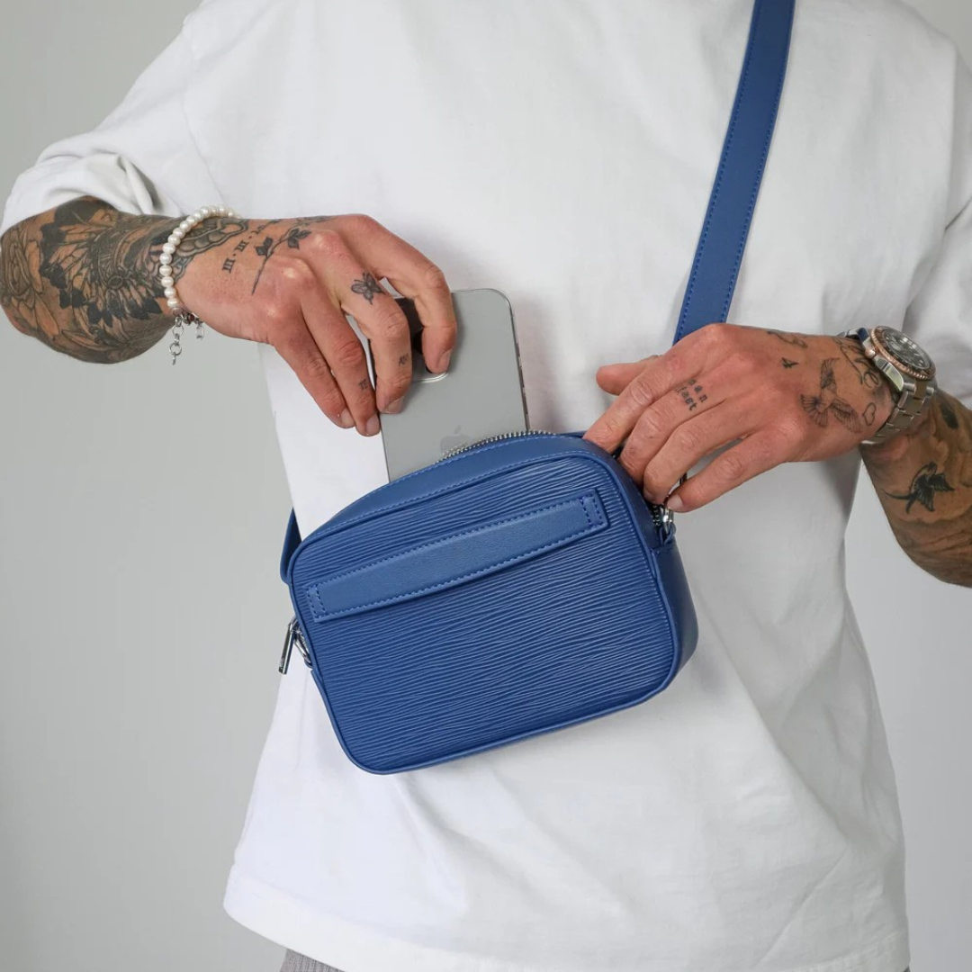Bolsa de ombro em couro sintético com bolso frontal para homem