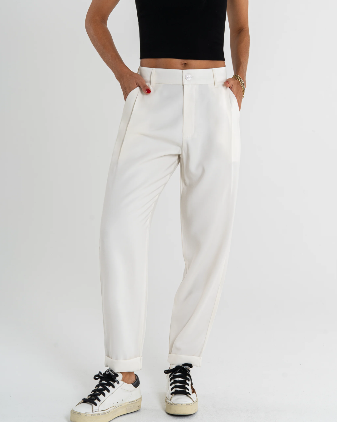 Calças de cintura alta e corte reto para mulher