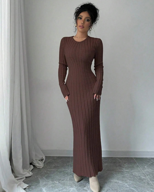 Vestido longo de malha com gola redonda e manga comprida para mulher