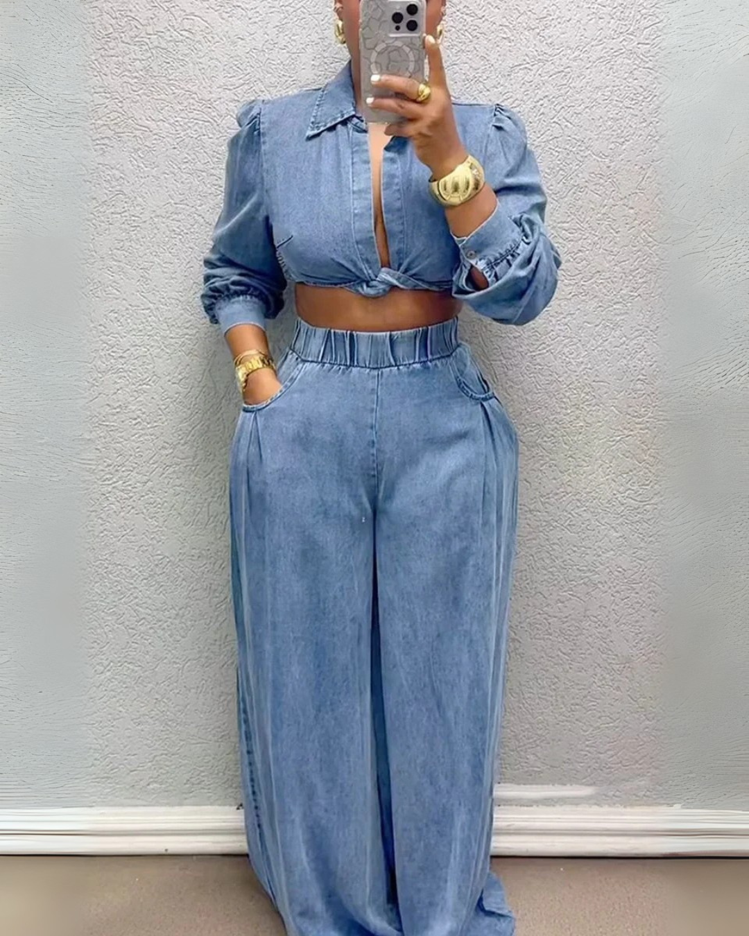 Conjunto formal feminino com top de manga comprida e calças largas