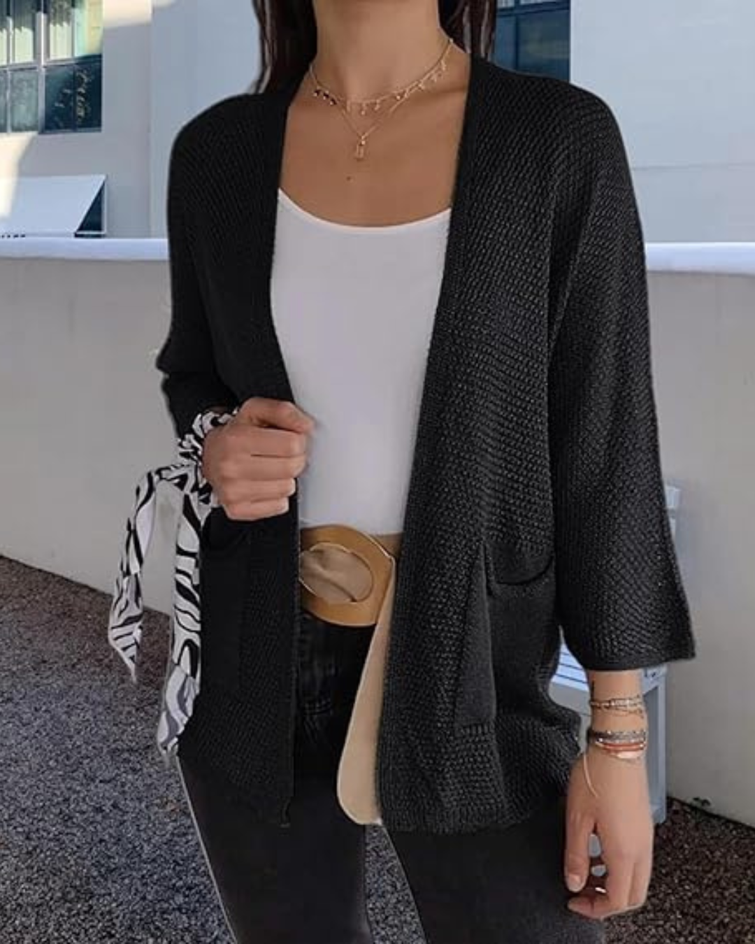Casaco de malha casual com a frente aberta