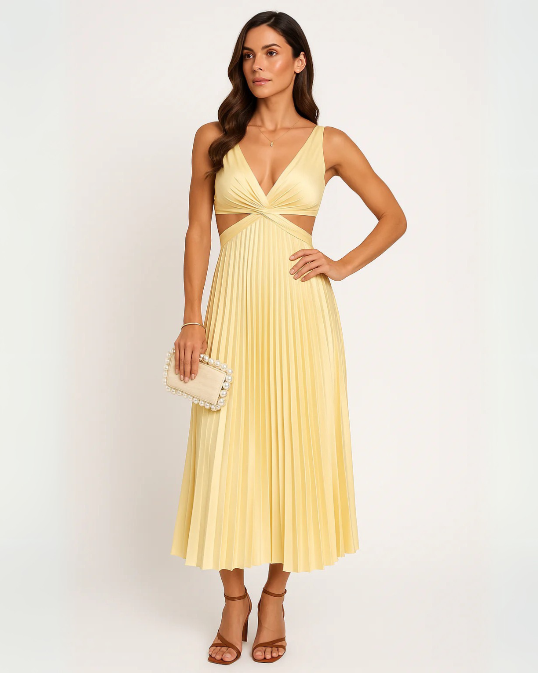 Vestido plissado com decote em V em tecido de seda