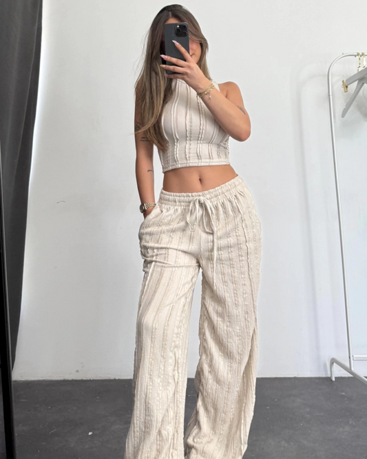 Conjunto de duas peças com top e calças largas elásticas para mulher