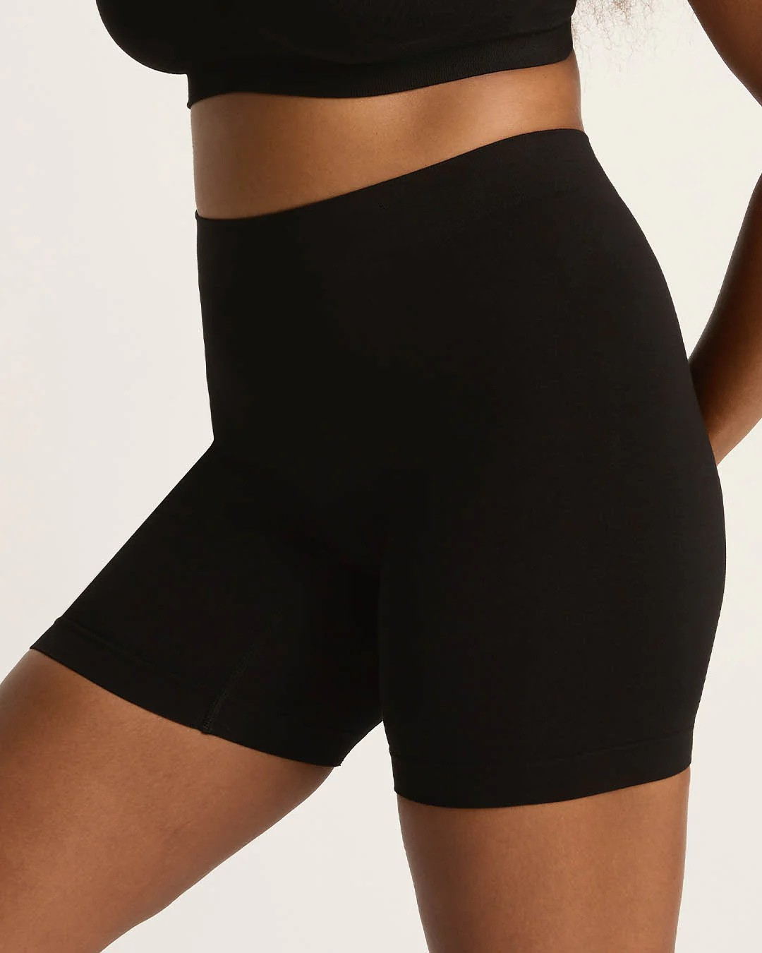 Short Tipo Legging sem Costura com Bolso Lateral Maciez, Sustentação e Conforto (OFERTA 2X1)