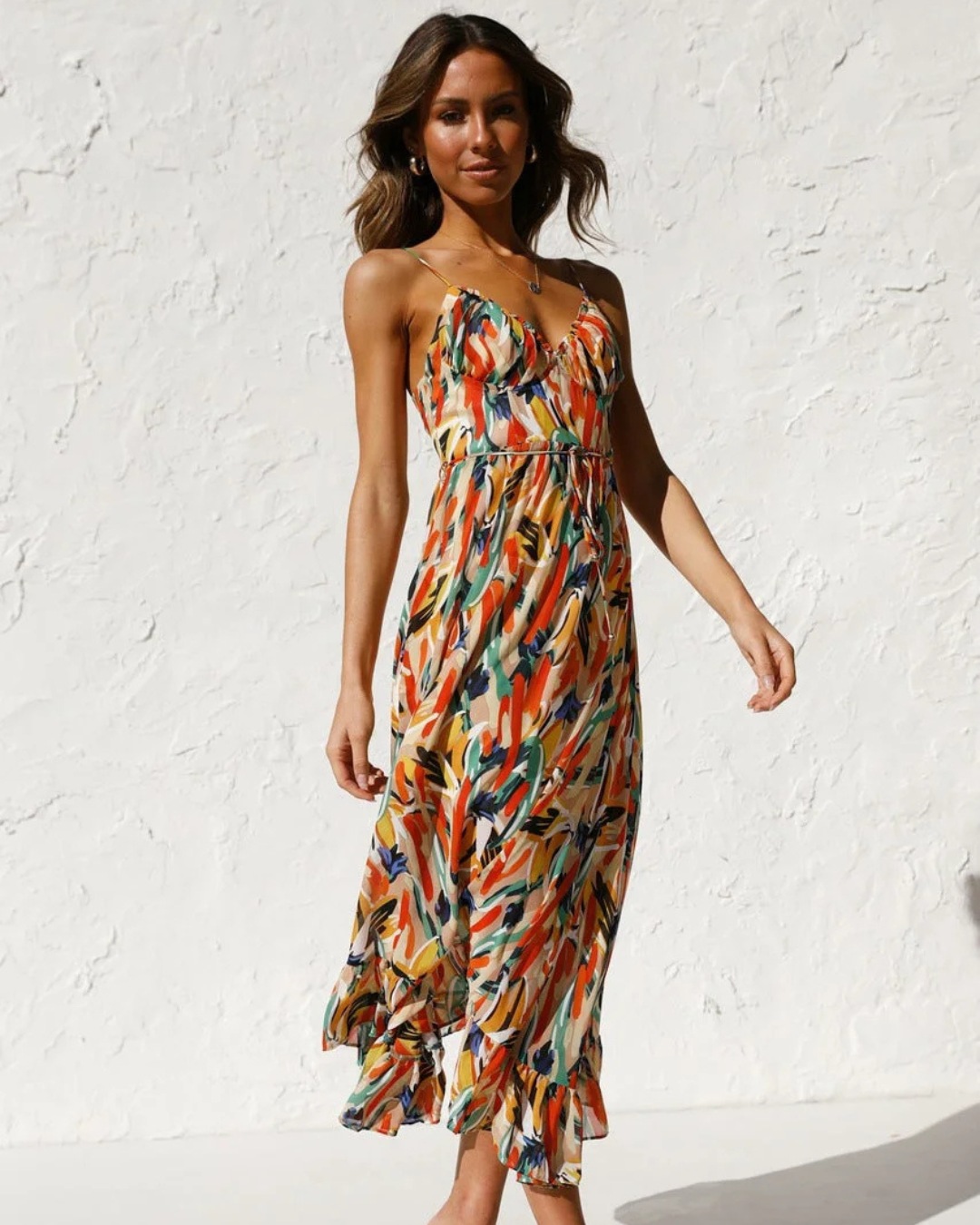 Vestido com alças, decote e estampado para mulher