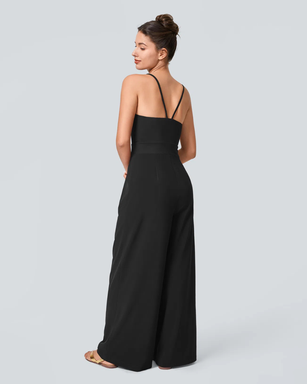 Macacão Elegante com Alças Finas e Calças Fluidas para Mulher