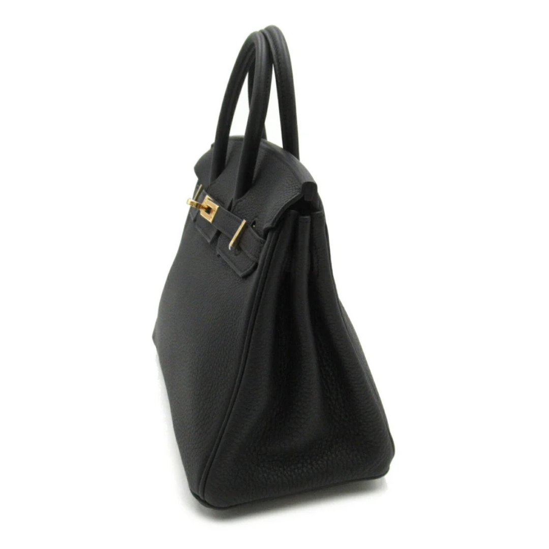 Bolsa em Pele com Acabamento Texturado e Ferragens Metálicas