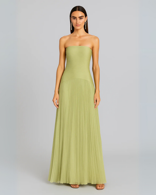 Vestido de mulher elegante em tecido macio