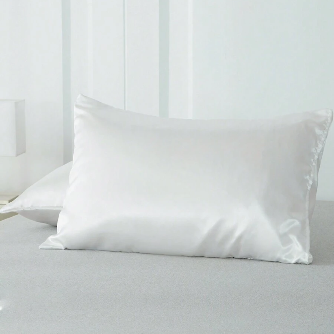 Conjunto de 2 Peças de Fronhas Macias e Suaves com Fecho de Correr Oculto. (Dimensões 50 cm de comprimento x 66 cm de largura)