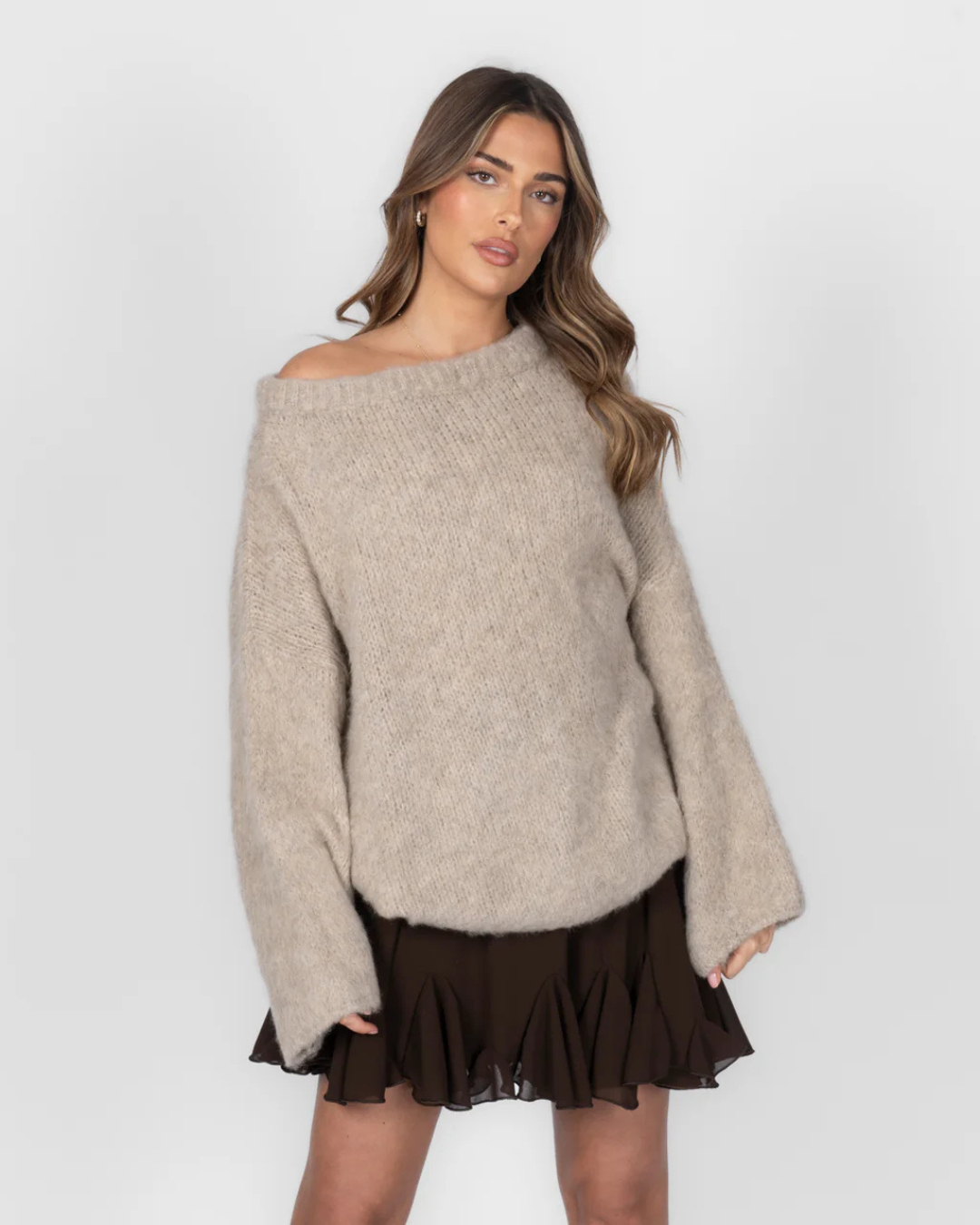 Camisola de malha ultra macia com ombros descobertos para mulher