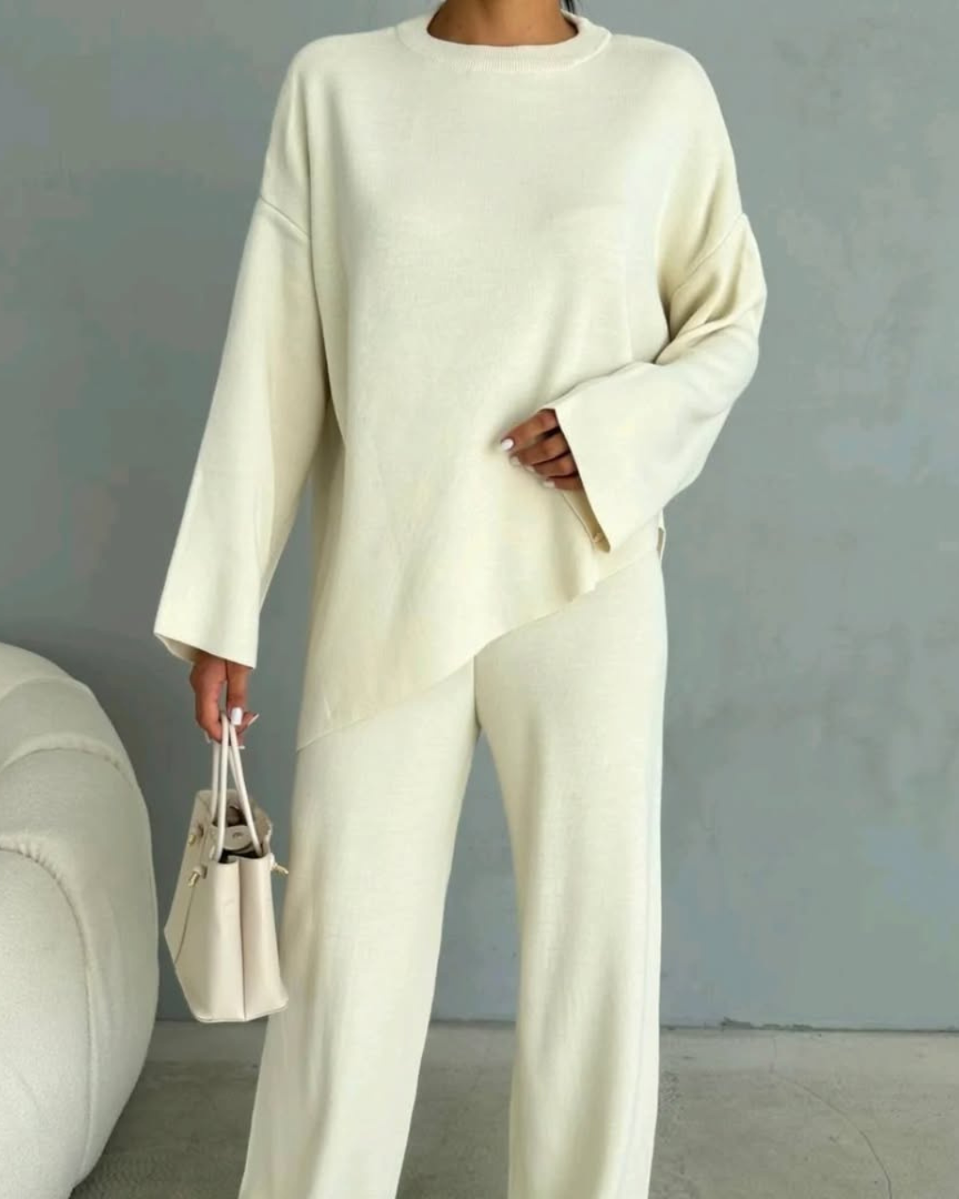 Conjunto de Calças Irregulares de Luxo com Gola Redonda