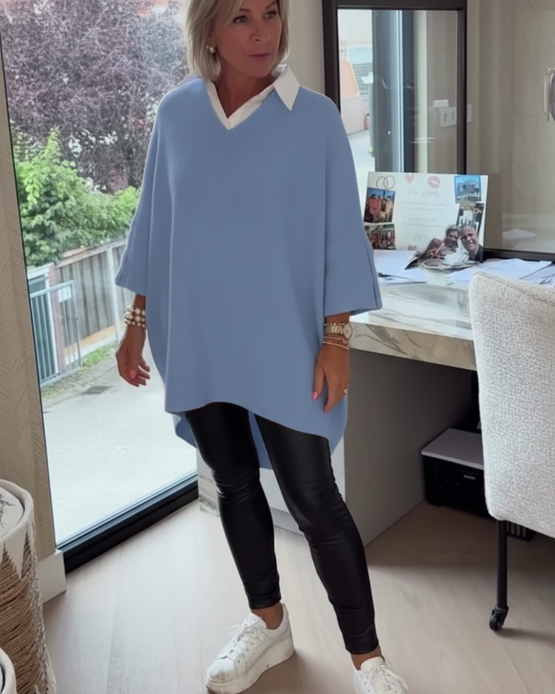 Camisola casual com mangas decoradas e estilo folgado