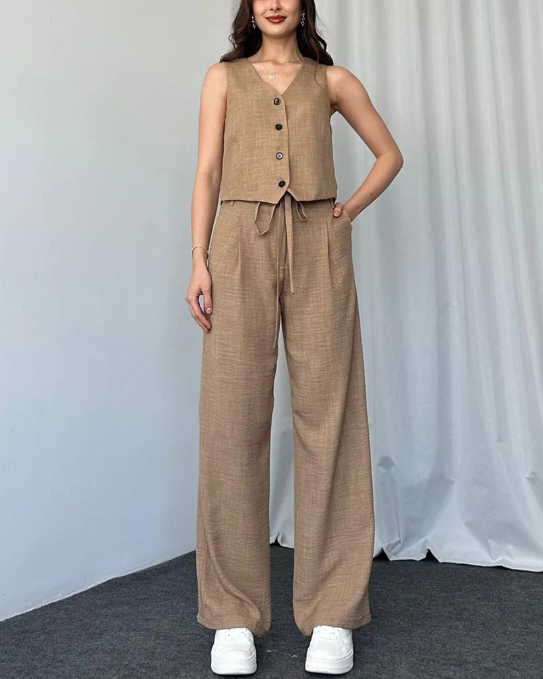 Conjunto de duas peças de colete e calças com cintura ajustável