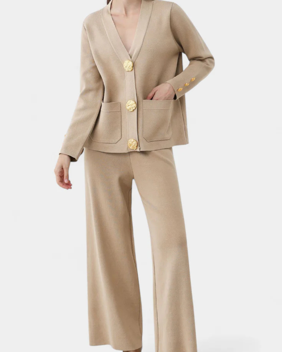 Conjunto de camisola de lã com botões metálicos e calças largas para mulher