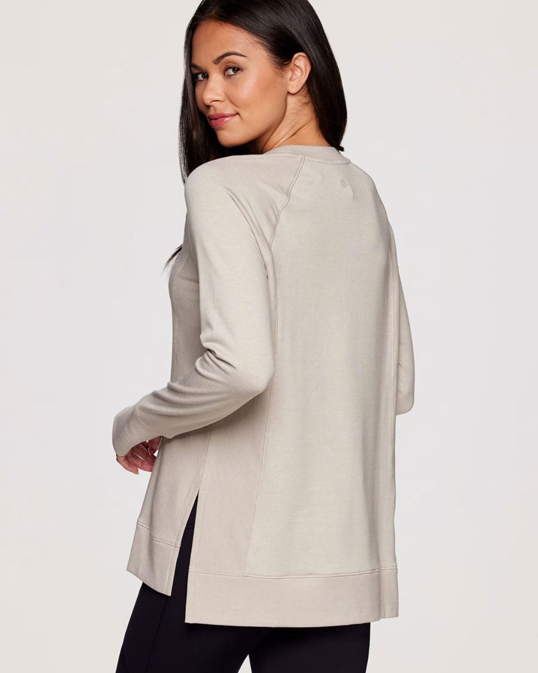 Camisola de Manga Comprida com Gola Redonda e Corte Largo para Mulher