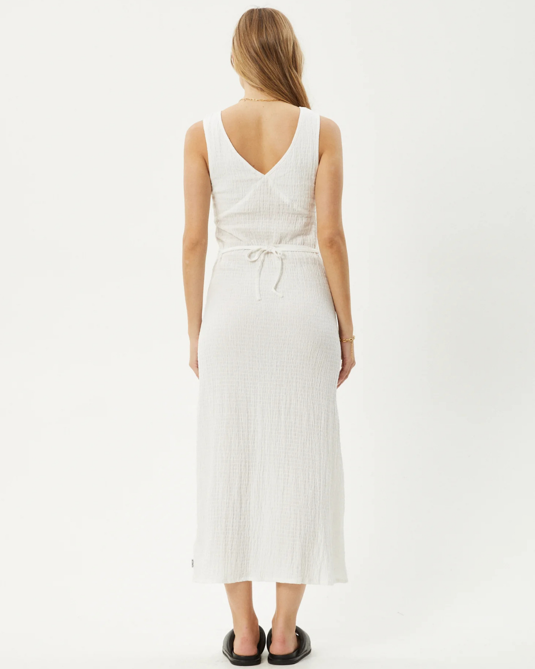 Vestido comprido de linho sem mangas com decote em V