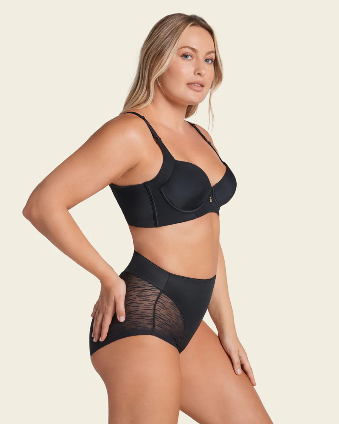 Soutien de Perfil Alto, que Alisa as Costas, com Copas Macias e de Cobertura Total (OFERTA 2X1)