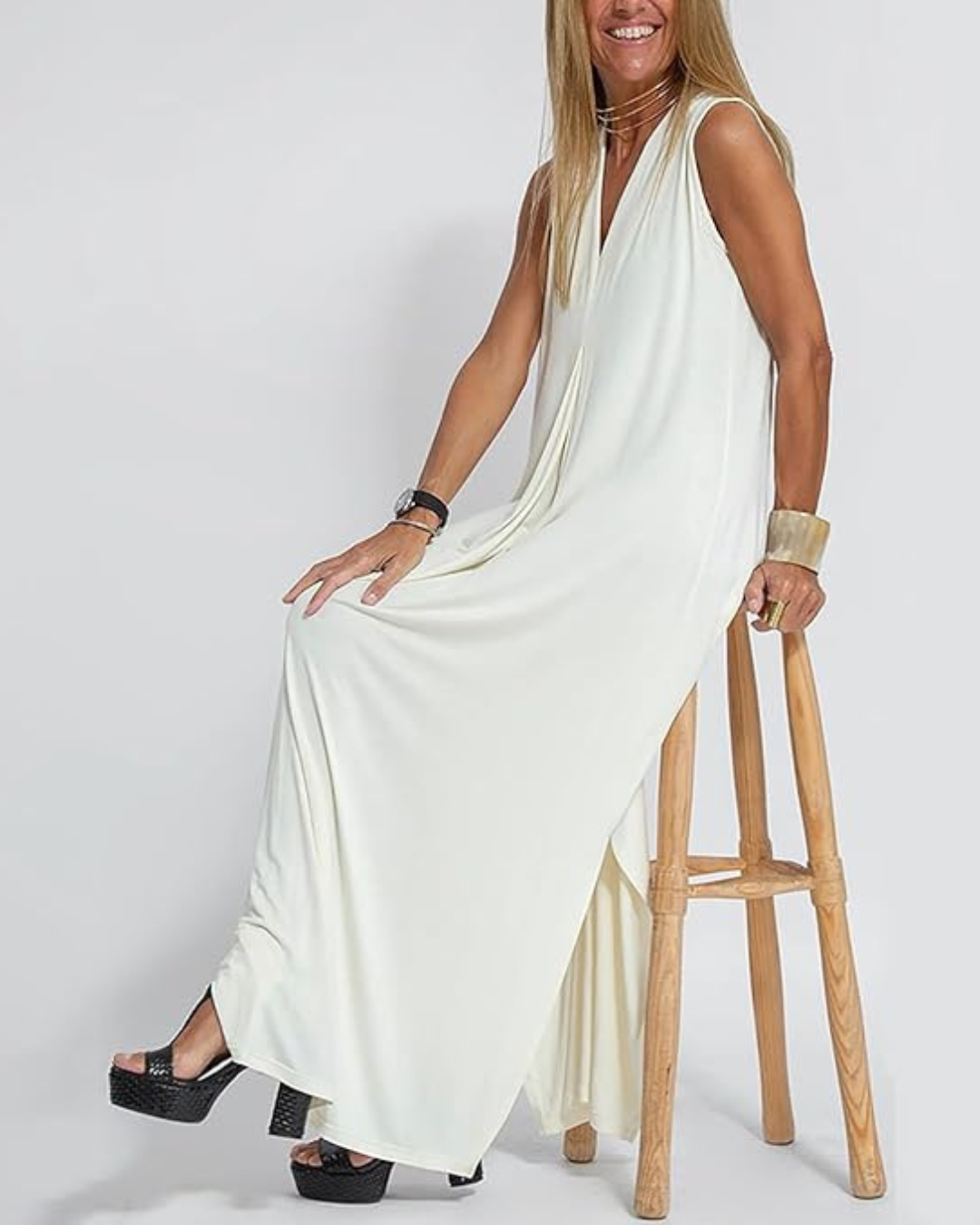 Vestido comprido elegante sem mangas para mulher