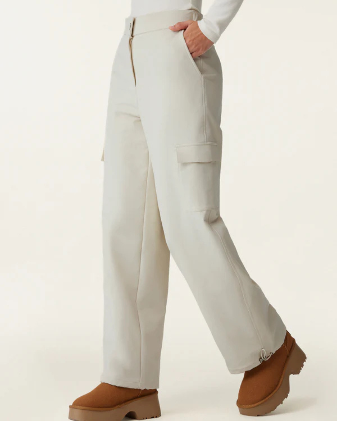 Calças Cargo Impermeáveis com Forro Polar e Bolsos Multifuncionais para Climas Frios