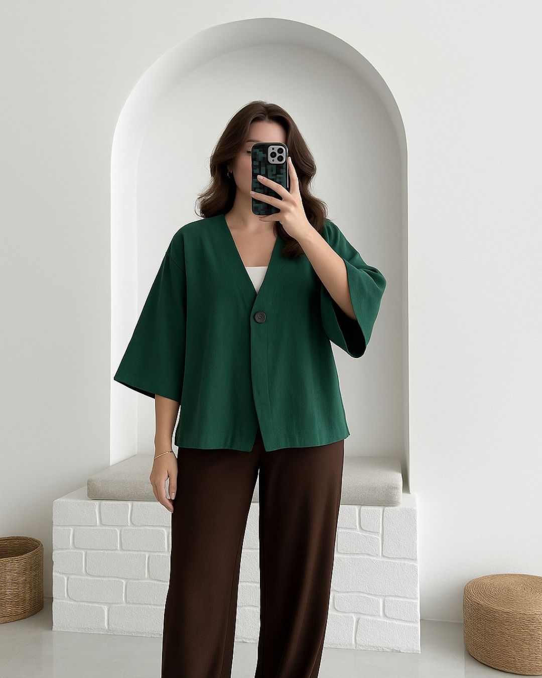 Cardigan com fecho de botões e design casual