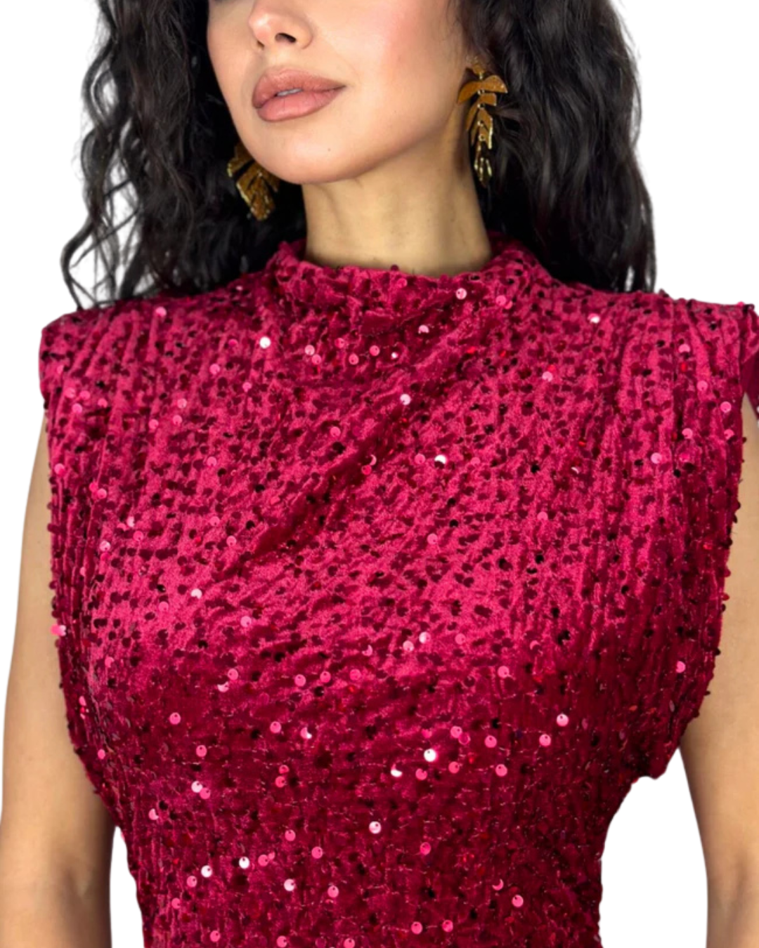 Vestido curto elegante de veludo com lantejoulas