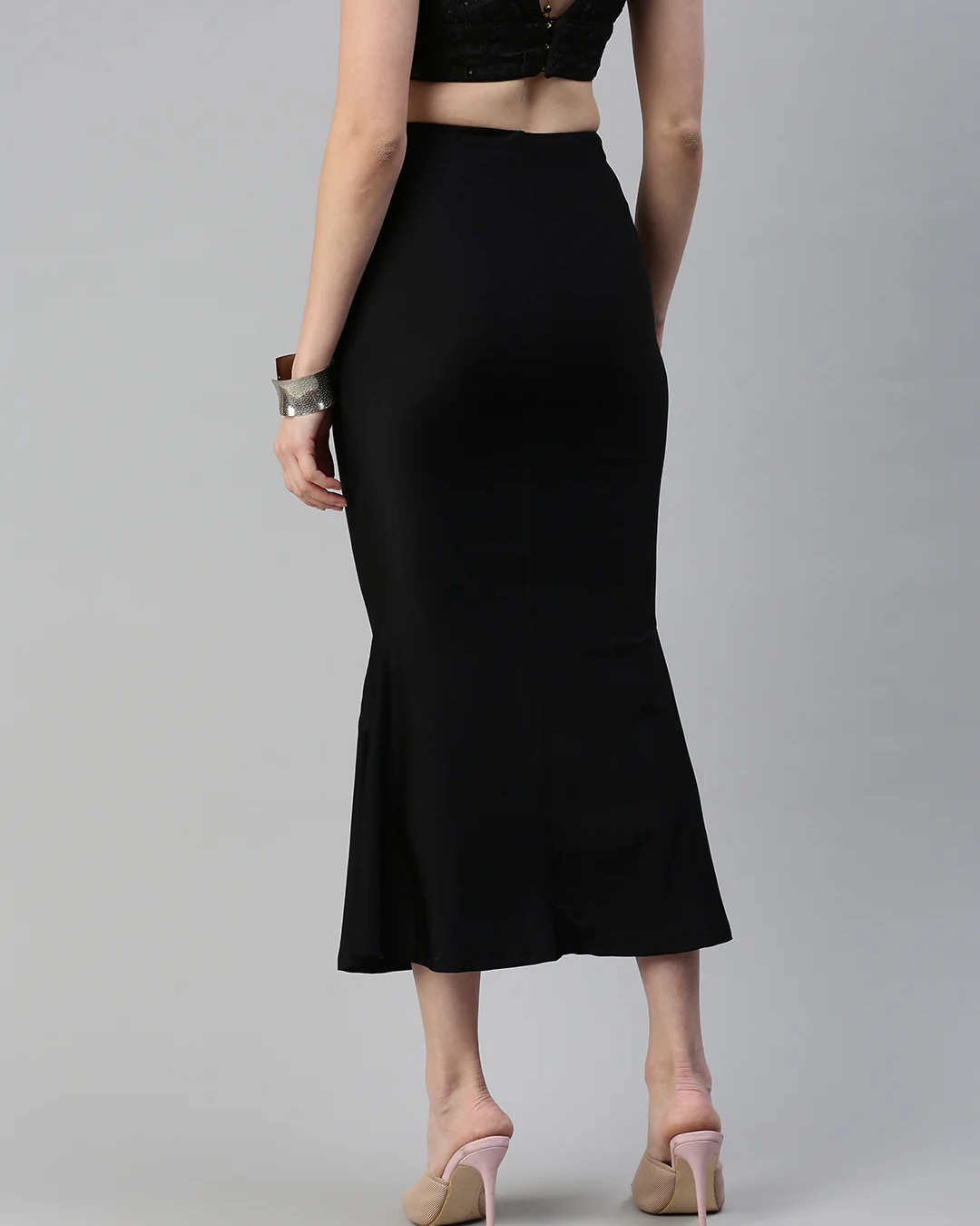 Saia Midi de Cetim com Cintura Elástica e Laço Ajustável para Mulher