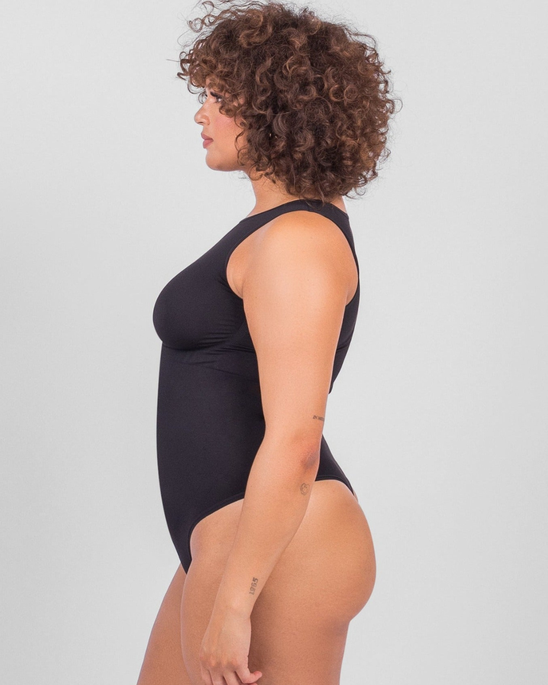 Body de Gola Redonda com Controlo da Barriga