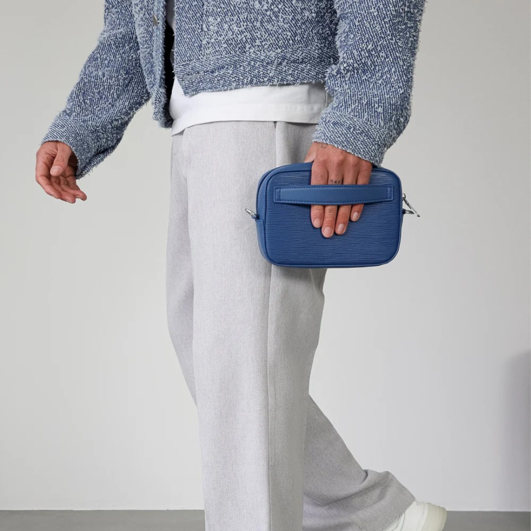 Bolsa de ombro em couro sintético com bolso frontal para homem