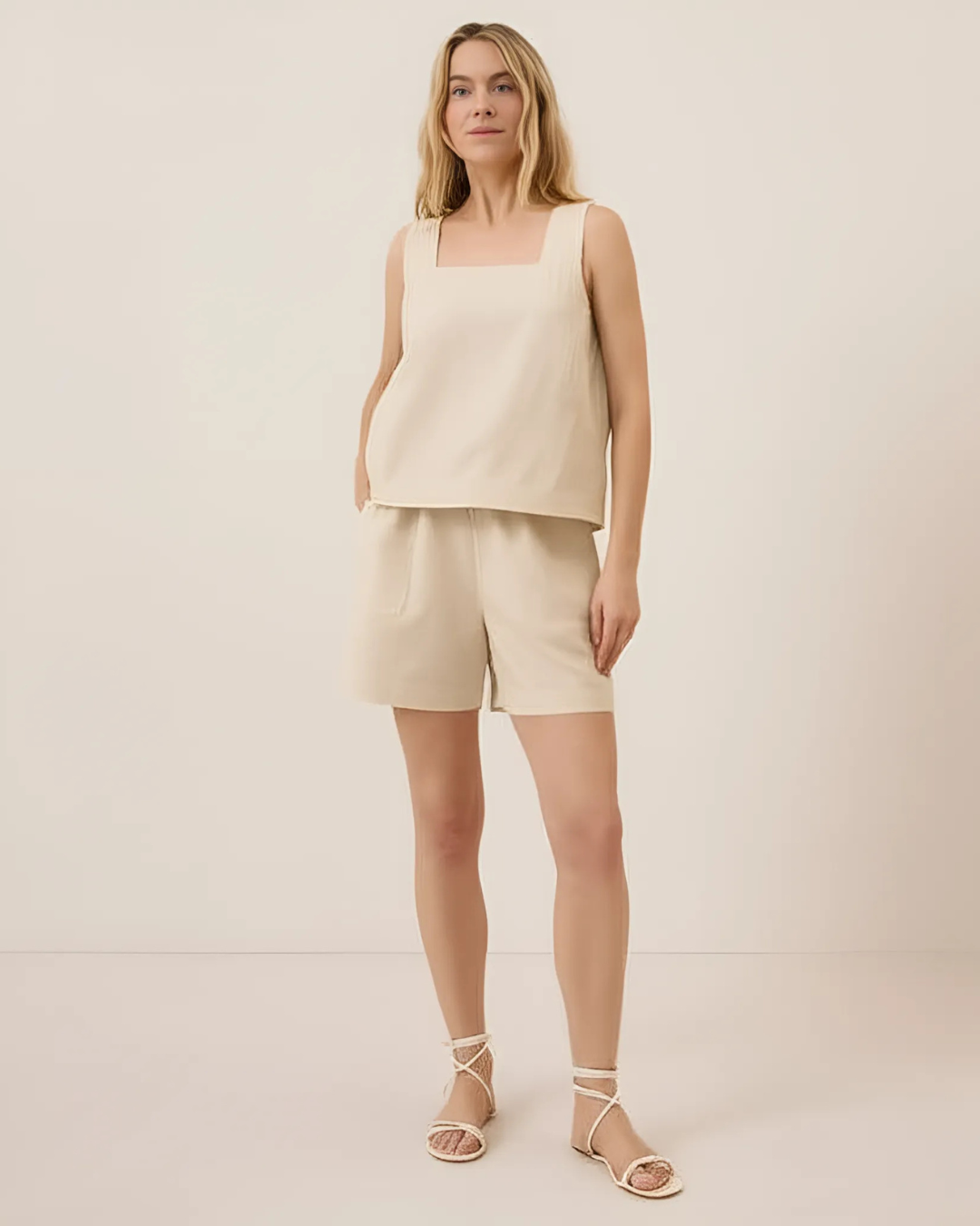 Conjunto de camisa e calções de linho para mulher