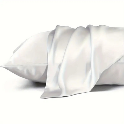 Conjunto de 2 Peças de Fronhas Macias e Suaves com Fecho de Correr Oculto. (Dimensões 50 cm de comprimento x 66 cm de largura)