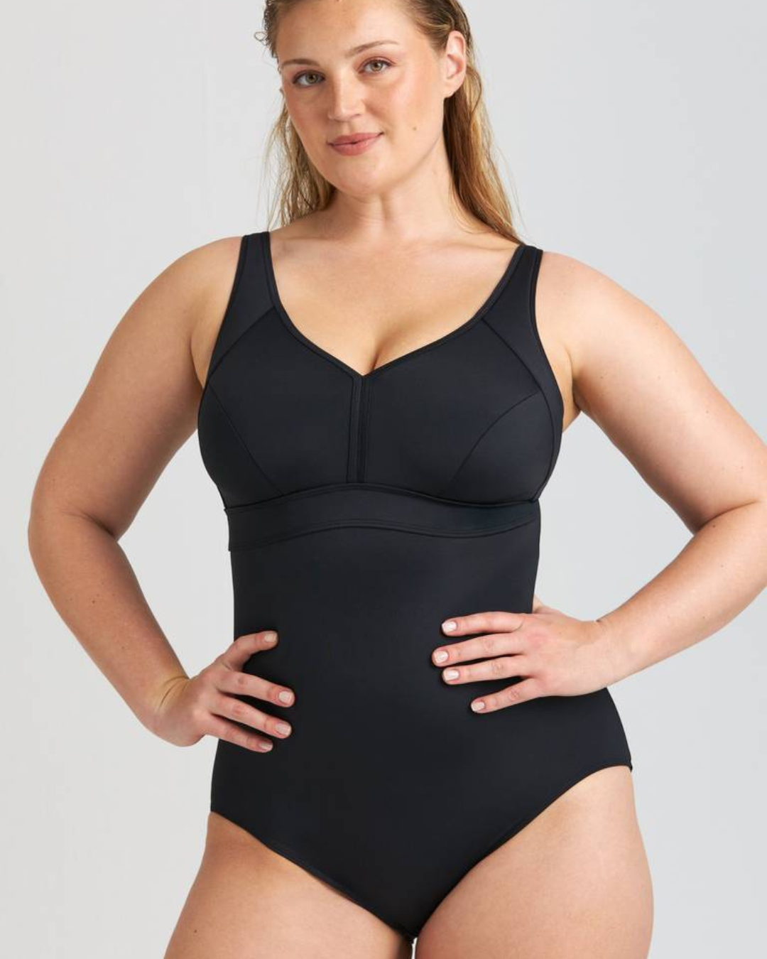 Fato de banho elegante de uma só peça para mulher, que emagrece a sua figura