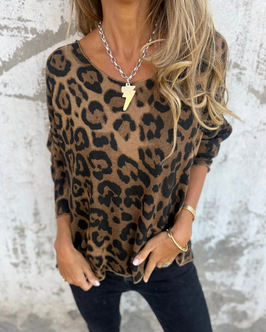 Blusa Elástica para Mulher com Estampado Animal e Decote Redondo