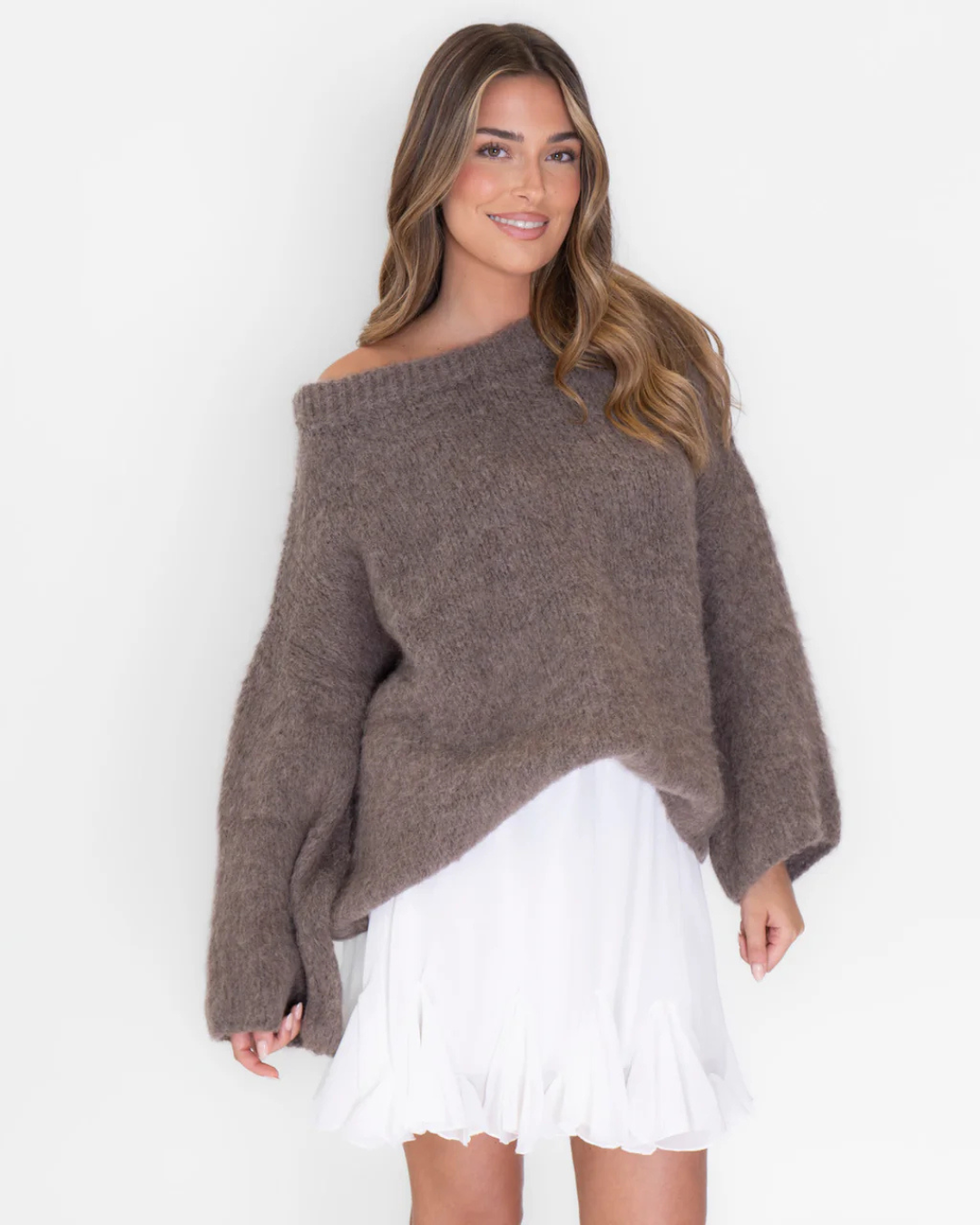 Camisola de malha ultra macia com ombros descobertos para mulher