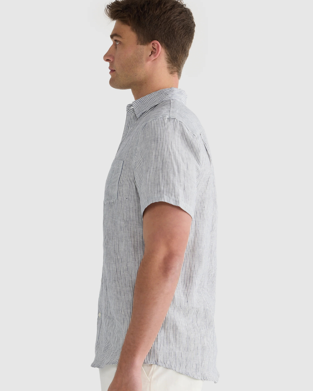 Camisa de Linho com Riscas Finas para Homem