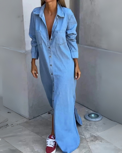 Vestido informal com abertura e botões para mulher