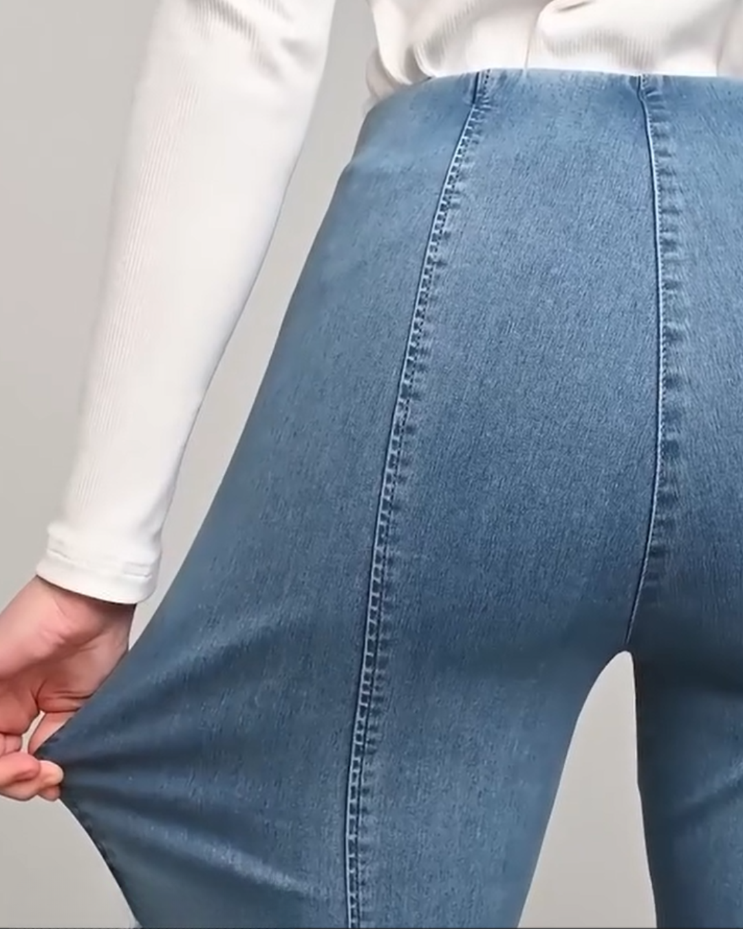 Calças de Cintura Subida em Ganga Elástica com Efeito de Ganga e Corte em Forma de Legging