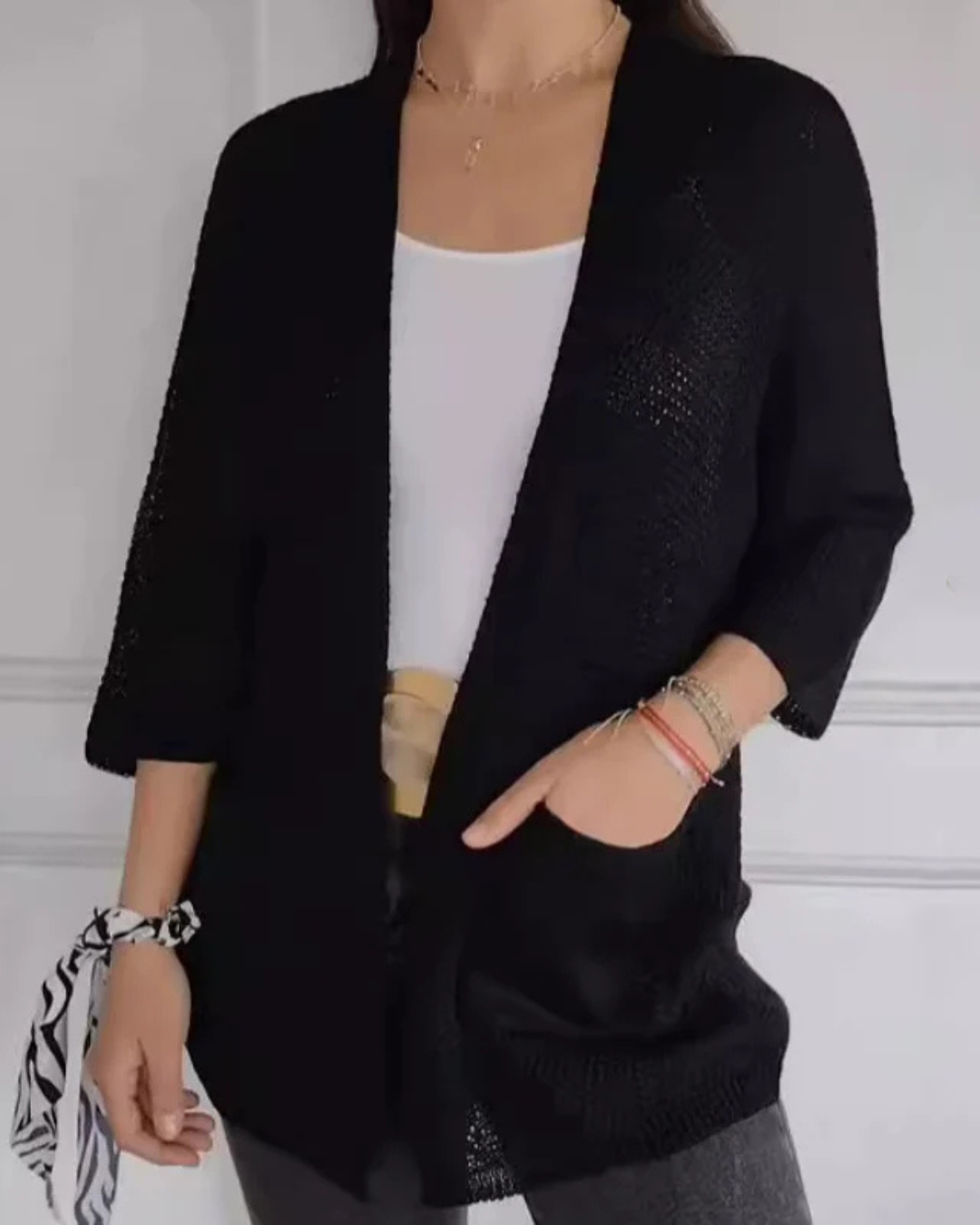 Casaco de malha casual com a frente aberta