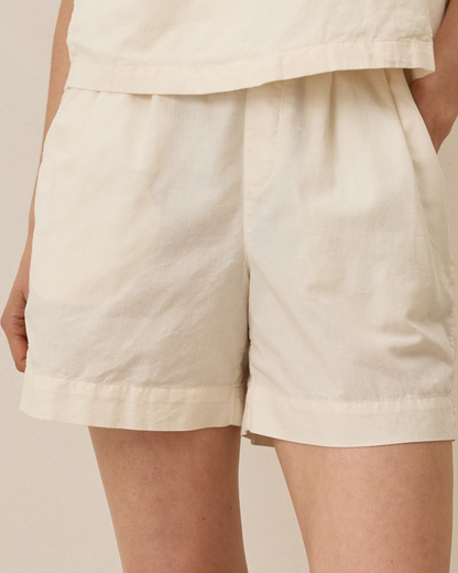 Conjunto de camisa e calções de linho para mulher