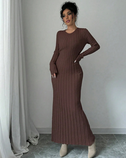 Vestido longo de malha com gola redonda e manga comprida para mulher