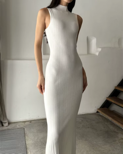 Vestido Elegante de Gola Alta