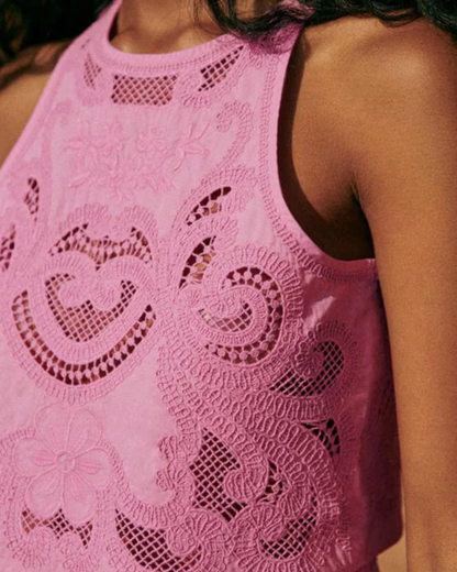 Conjunto de duas peças para mulher com top solto sem mangas e saia comprida