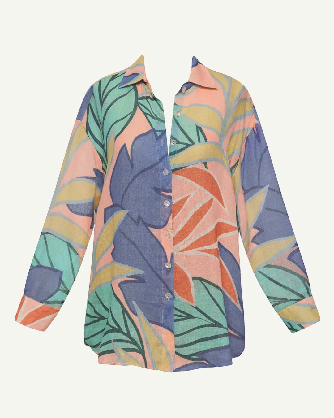 Conjunto de camisa e calções para mulher