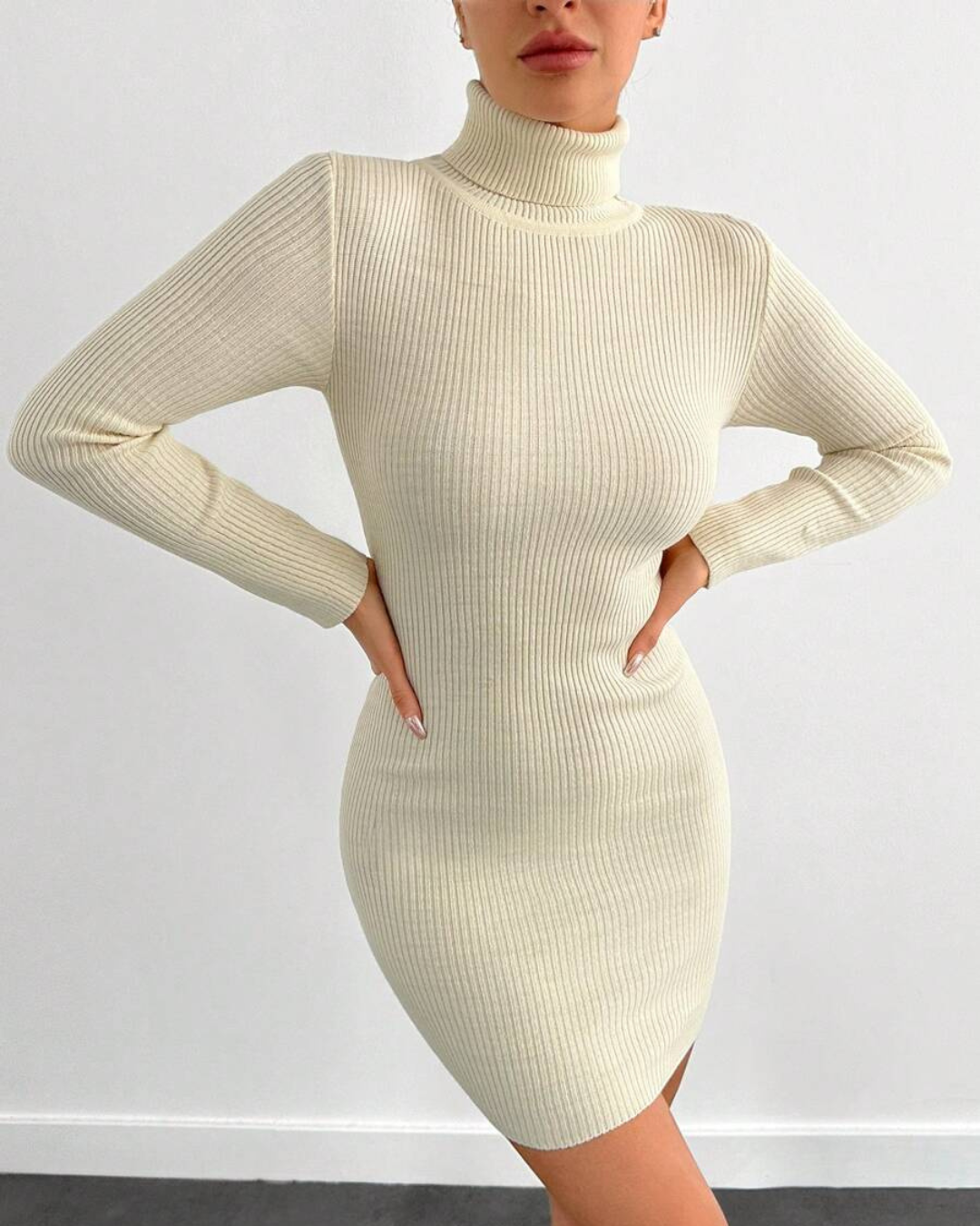 Jersey de Gola Alta de Manga Comprida para Mulher, de Corte Justo, em Unicolor