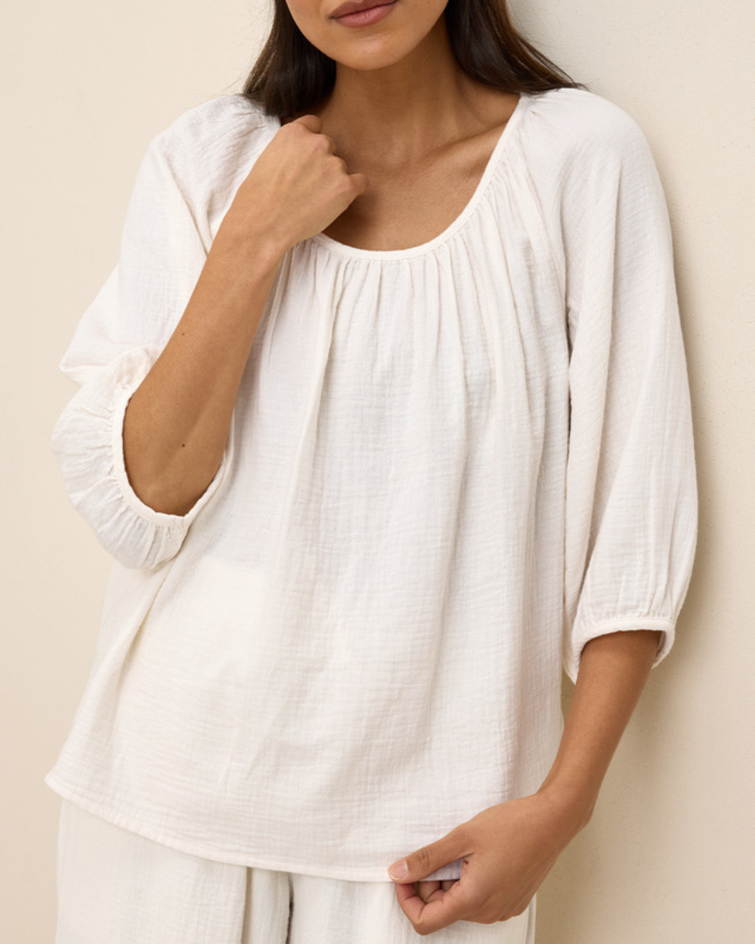 Blusa de Gola Redonda em Dupla Gaze Leveza e Estilo Natural