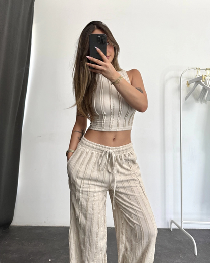 Conjunto de duas peças com top e calças largas elásticas para mulher