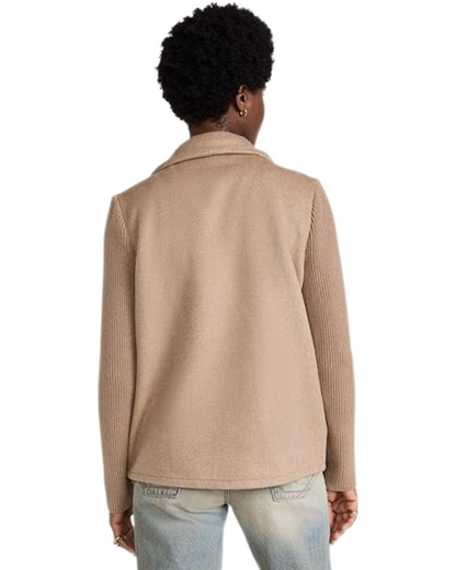 Casaco Casual de Mulher com Lapela, Botões e Mangas Combinadas, com Bolsos Laterais