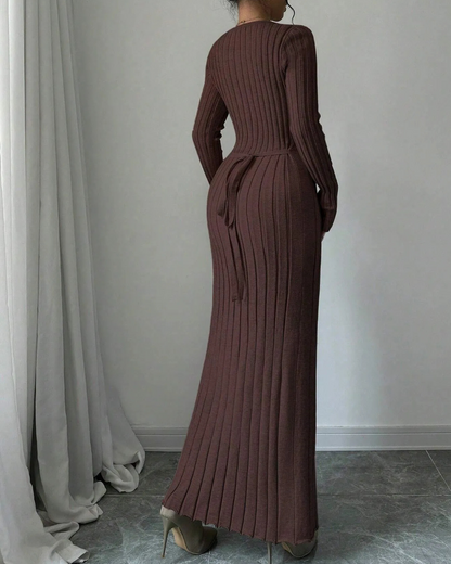 Vestido longo de malha com gola redonda e manga comprida para mulher