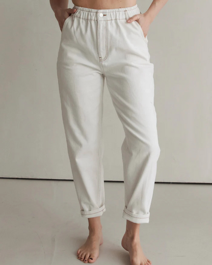 Calças de Cintura Elástica e Bainha Enrolada Mom Fit para Mulher