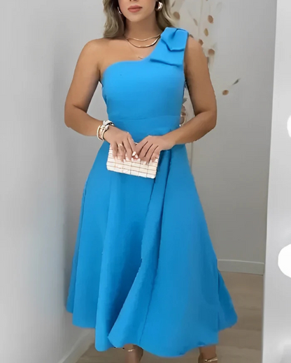 Vestido casual com decote elegante