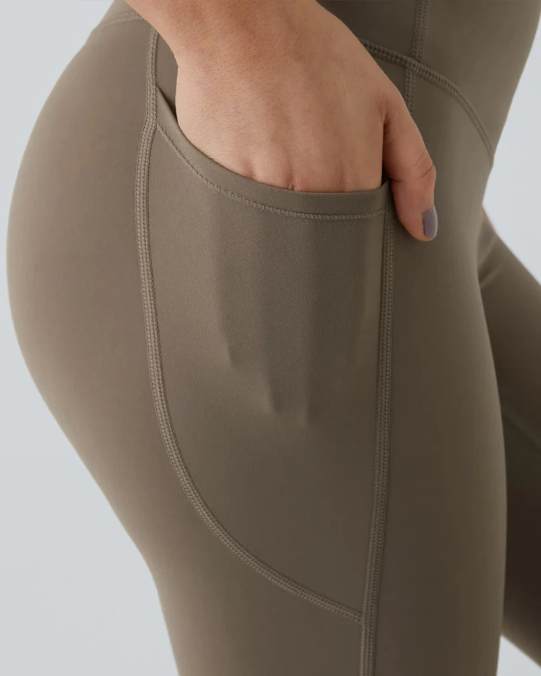 Leggings Modeladoras de Cintura Subida com Bolsos Laterais Controlo da Barriga e Aumento das Nádegas
